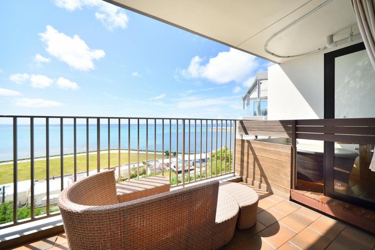 Senagajima Island Resort & Spa Tomigusuku Habitación foto